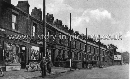 Nutgrove Road, St Helens, Merseyside. c.1910's